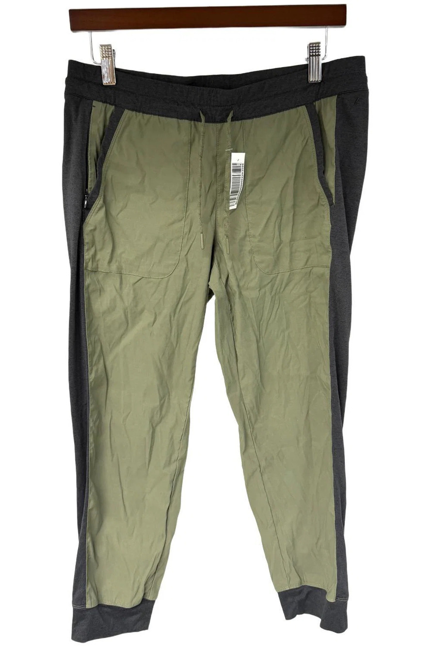 The North Face Women's Adventuress Capris Lichen Green - Regular